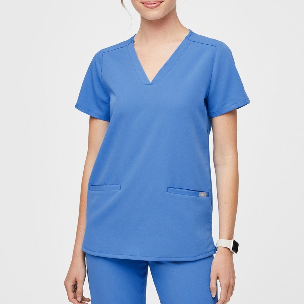 Casma™ Three-Pocket Scrub Top Capri Blue